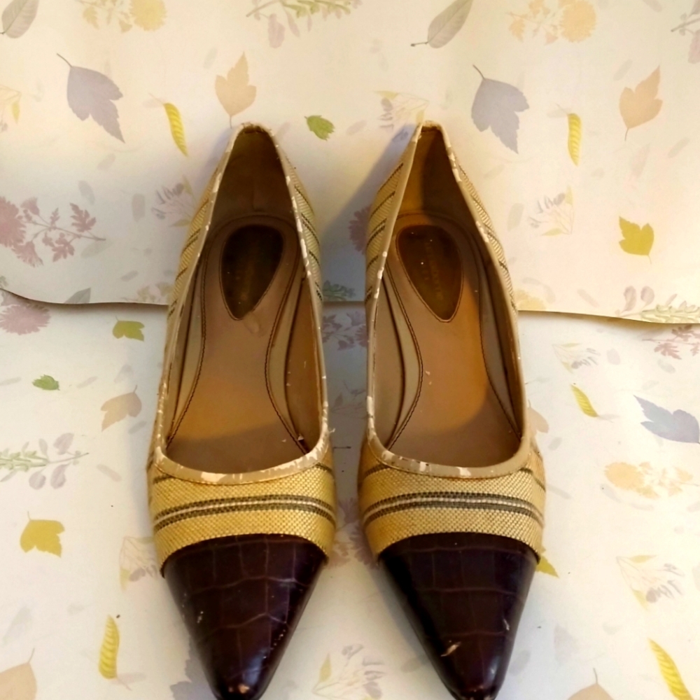Women's shoes